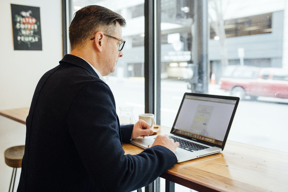 Man using a MacBook